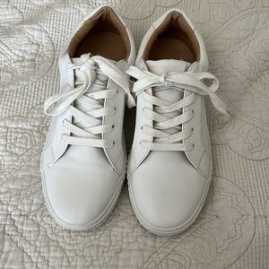 Steve Madden platform women’s sneaker, size 9